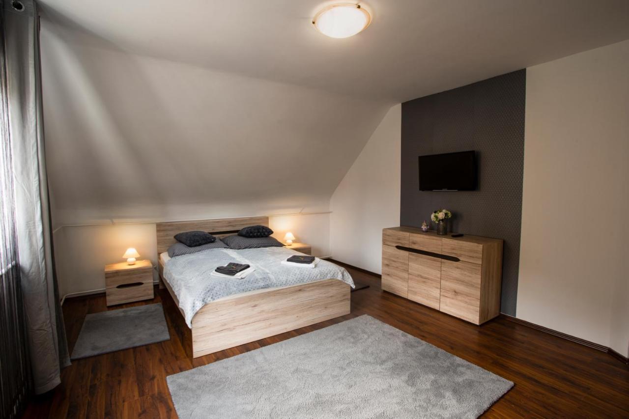 Szitakoeto Apartman Erlau Exterior foto